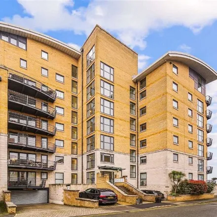 Rent this 1 bed apartment on Glaisher Street in London, SE8 3ER