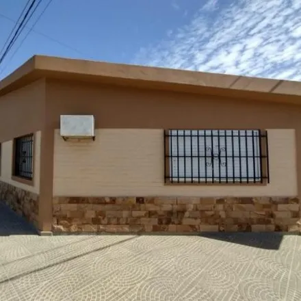 Buy this 5 bed house on Gobernador Servando Bayo 7703 in 21 de Octubre, Santa Fe