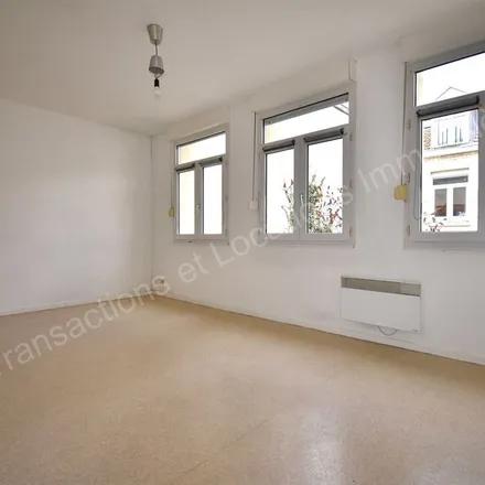 Image 3 - Jean Bart, Place Jean Bart, 59140 Dunkirk, France - Apartment for rent