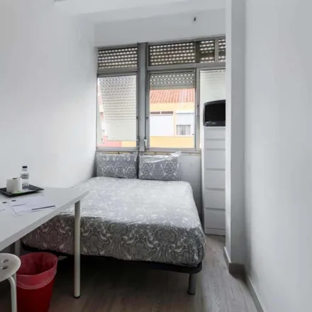 Rent this 9 bed room on Praceta das Roiçadas in 2700-363 Amadora, Portugal