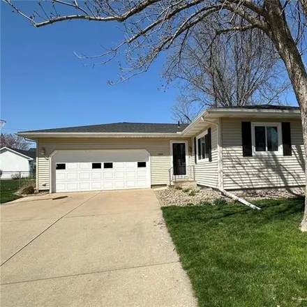 Buy this 3 bed house on 1378 Cress Parkway in Hiawatha, IA 52233