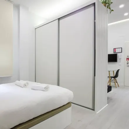 Rent this studio apartment on Madrid