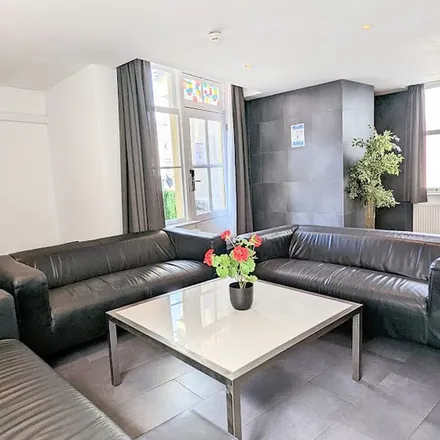 Rent this 4 bed apartment on 1012 BP Amsterdam