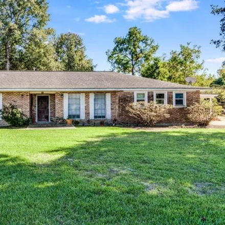 Buy this 3 bed house on 170 East Shamrock Drive in Lafayette, LA 70508