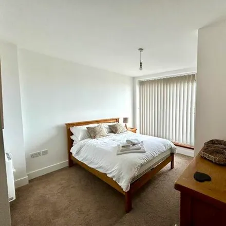 Image 2 - Caldey Island House, Butetown Link, Cardiff, CF11 0JN, United Kingdom - Apartment for rent