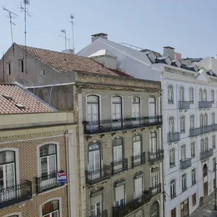 Image 4 - Rua da Sociedade Farmacêutica 99, 1150-213 Lisbon, Portugal - Apartment for rent