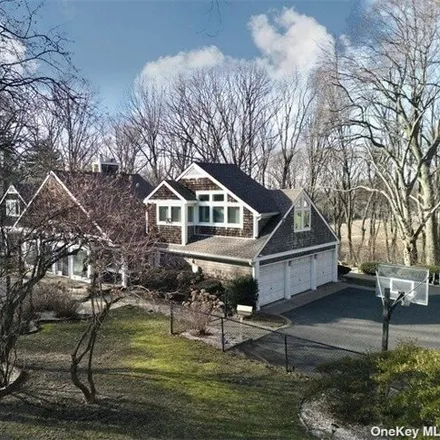 Image 2 - 5 Valley Rd, Glen Cove, New York, 11542 - House for sale