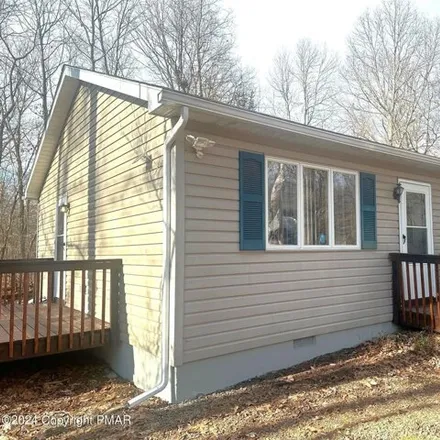 Rent this 3 bed house on 525 Parsley Road in Middle Smithfield Township, PA 18302