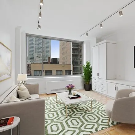 Image 3 - 1569 1st Avenue, New York, NY 10028, USA - Condo for sale