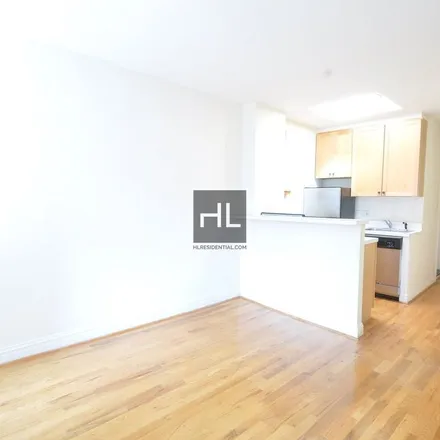 Rent this 1 bed apartment on 28th Street in East 29th Street, New York