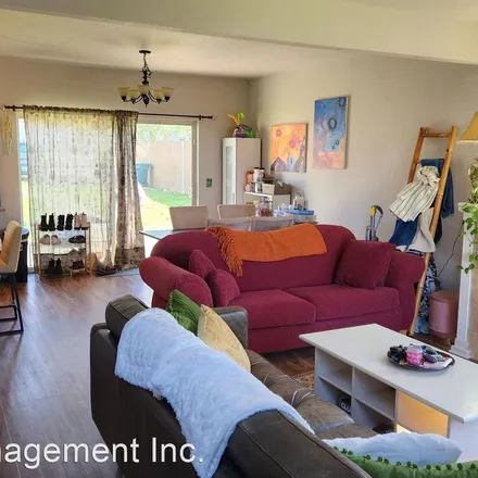 Rent this 5 bed apartment on 2142 Woburn Street in Bellingham, WA 98226