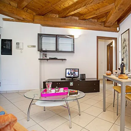 Image 4 - Manerba del Garda, Piazzale Porto Dusano, 25080 Montinelle BS, Italy - Apartment for rent