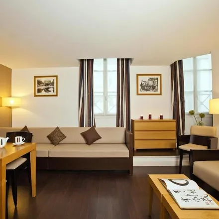 Rent this 2 bed apartment on 28 p Rue Joubert in 75009 Paris, France