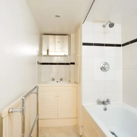Image 4 - 4 Wilby Mews, London, W11 3NW, United Kingdom - Apartment for rent
