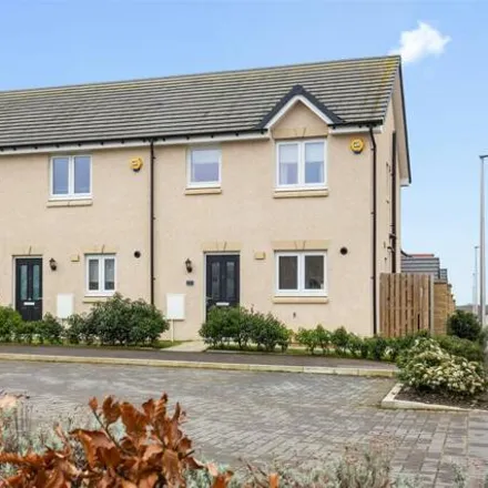 Buy this 3 bed house on 17 Gorse Wynd in Inverkeithing, KY11 1BZ