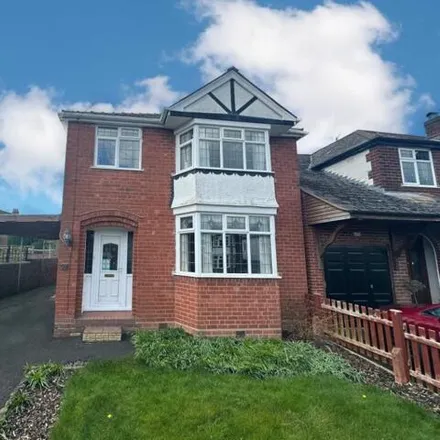 Buy this 3 bed house on Oakfield Road in Amblecote, DY8 5XS
