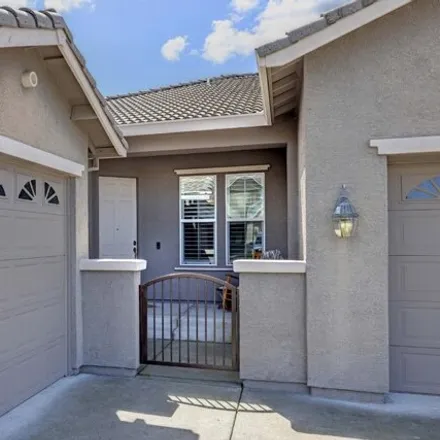 Image 2 - 2094 Petruchio Way, Roseville, CA 95661, USA - House for sale