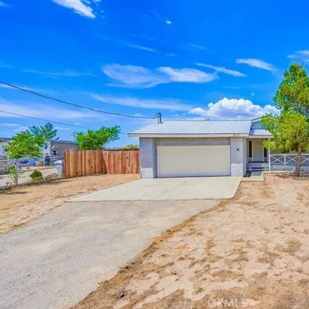 Buy this 3 bed house on 18276 Catalpa Street in Hesperia, CA 92345
