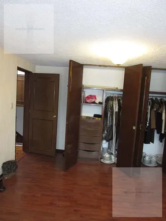 Buy this studio house on Calle Ignacio Zaragoza in Colonia Lomas Hipódromo, 53950 Naucalpan de Juárez