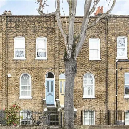 Buy this 4 bed townhouse on Lynton Road in London, SE1 5TW