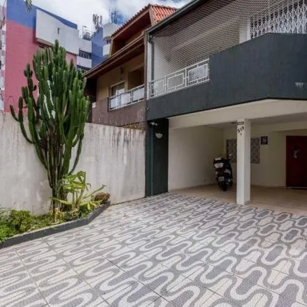 Buy this 5 bed house on Rua Dom Pedro I 519 in Água Verde, Curitiba - PR