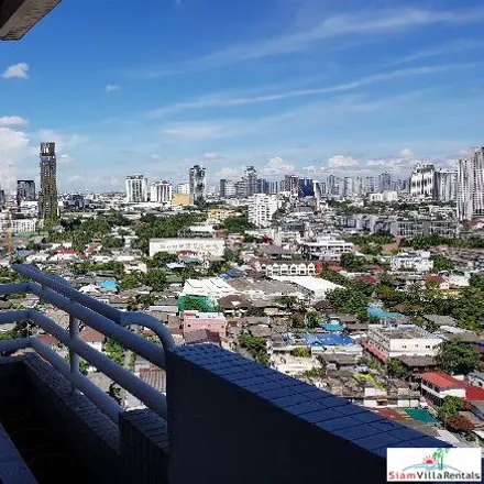 Rent this 4 bed apartment on The Diplomat 39 in Soi Sukhumvit 39, Vadhana District