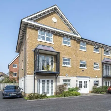 Buy this 2 bed apartment on 37-47 (odds) Reliance Way in Oxford, OX4 2FQ