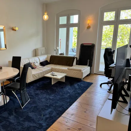 Rent this 3 bed apartment on Bornstedter Straße 9 in 10711 Berlin, Germany