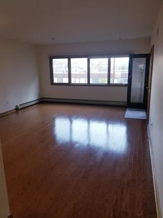 Image 2 - Shear Madness Salon, 81 Park Avenue, Hoboken, NJ 07030, USA - House for rent