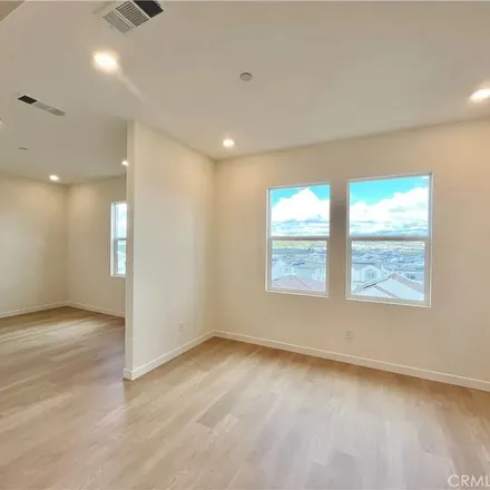 Image 7 - Release Place, Valencia, CA 91383, USA - Apartment for rent