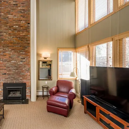 Rent this 3 bed condo on Ketchum