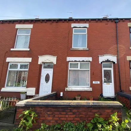 Rent this 2 bed townhouse on Mills Hill in Middleton Road / opposite Firwood Park, Middleton Road