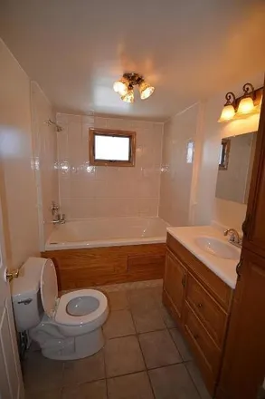 Image 7 - 9 West 16th Road, New York, NY 11693, USA - House for sale
