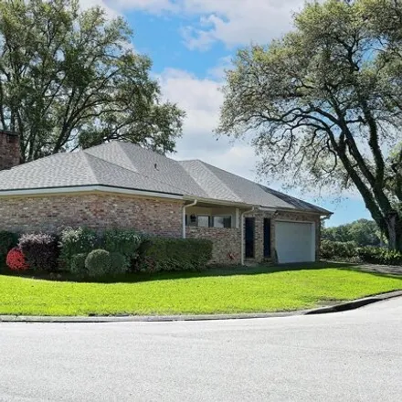 Buy this 3 bed house on 299 Foxworth Drive in Lafayette Parish, LA 70506
