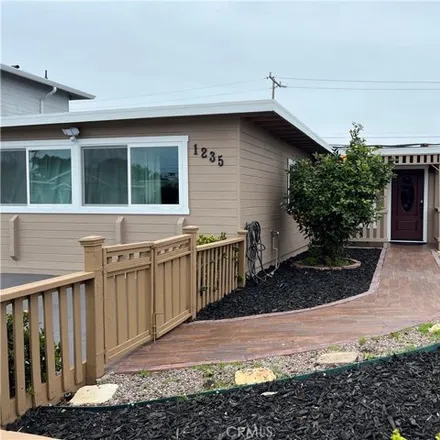 Buy this 4 bed house on 1319 Kehoe Avenue in San Mateo, CA 94401