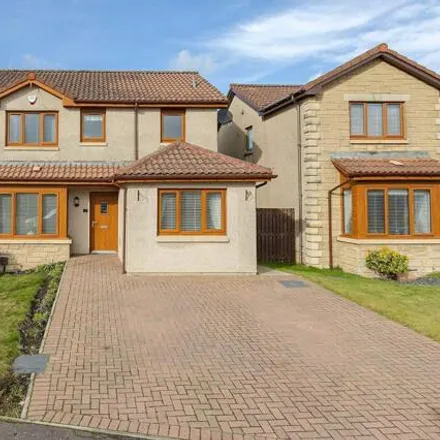 Buy this 4 bed house on Pinewood Place in Blackburn, EH47 7NX