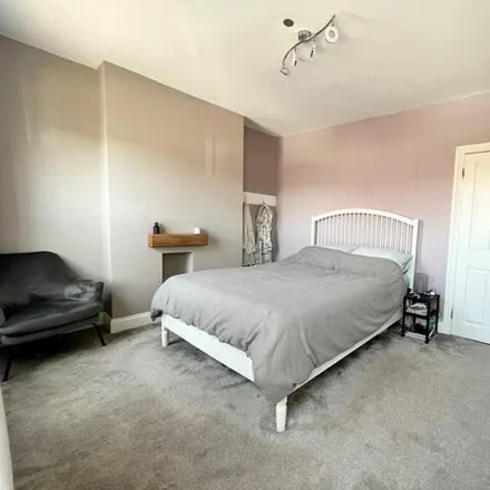 Image 6 - 175 Crownfield Road, London, E15 2AS, United Kingdom - House for rent