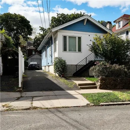 Buy this 2 bed house on 140 Silver Lake Road in New York, NY 10301