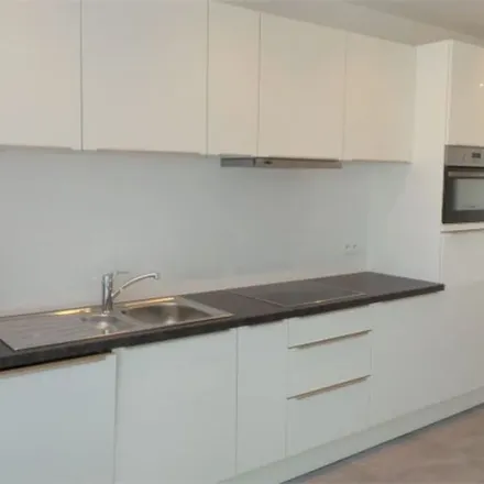 Rent this 3 bed apartment on Kanunnik De Meyerlaan 23 in 9220 Hamme, Belgium