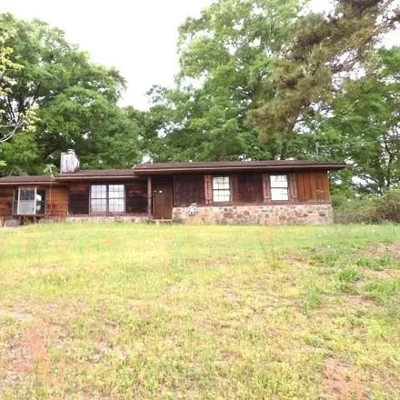 Buy this 3 bed house on 265 Sunny Acres Drive in Ozark, AL 36360