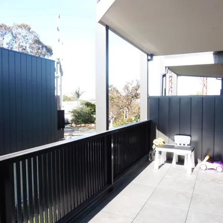 Rent this 3 bed townhouse on Mentone Station (Bay 3) in Como Parade West, Mentone VIC 3194