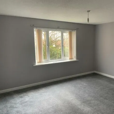 Image 5 - Knightswood Court, Liverpool, L18 9RA, United Kingdom - Room for rent