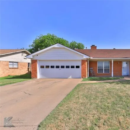 Buy this 4 bed house on 2970 Edgemont Drive in Abilene, TX 79605