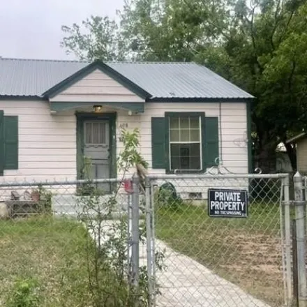 Buy this 2 bed house on 398 East 5th Street in Lampasas, TX 76550