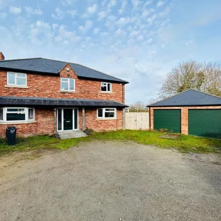 Rent this 3 bed house on A34 in Chilton, OX11 0RW