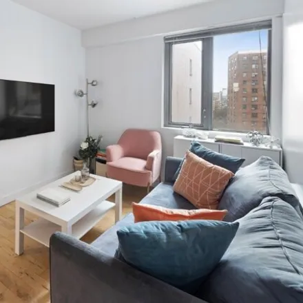 Buy this 3 bed condo on 1814 3rd Avenue in New York, NY 10029