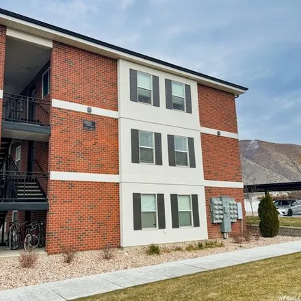 Buy this 2 bed condo on 108 West 700 South in Springville, UT 84663