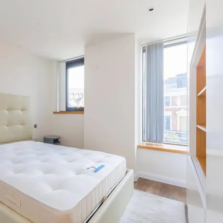 Image 3 - unnamed road, London, United Kingdom - Apartment for rent