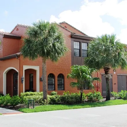 Buy this 3 bed loft on 11861 Tulio Way in Fort Myers, FL 33912