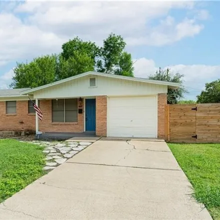 Rent this 3 bed house on 577 Upas Avenue in McAllen, TX 78501